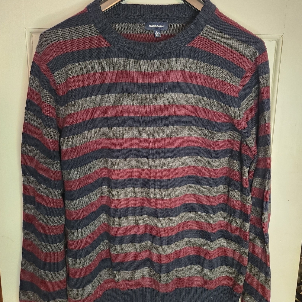 Croft & Barrow Men's Crewneck Sweater - Red and Gray Stripes